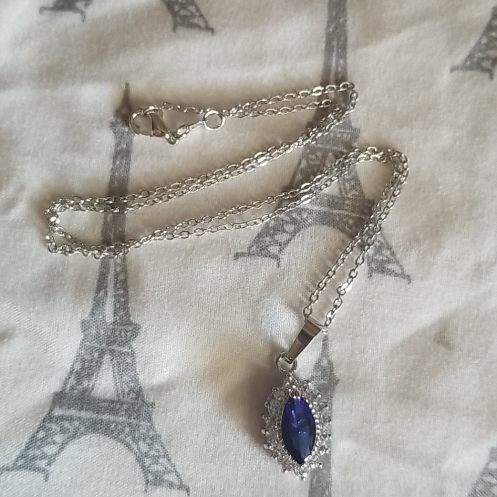 Silver Necklace with Pendant